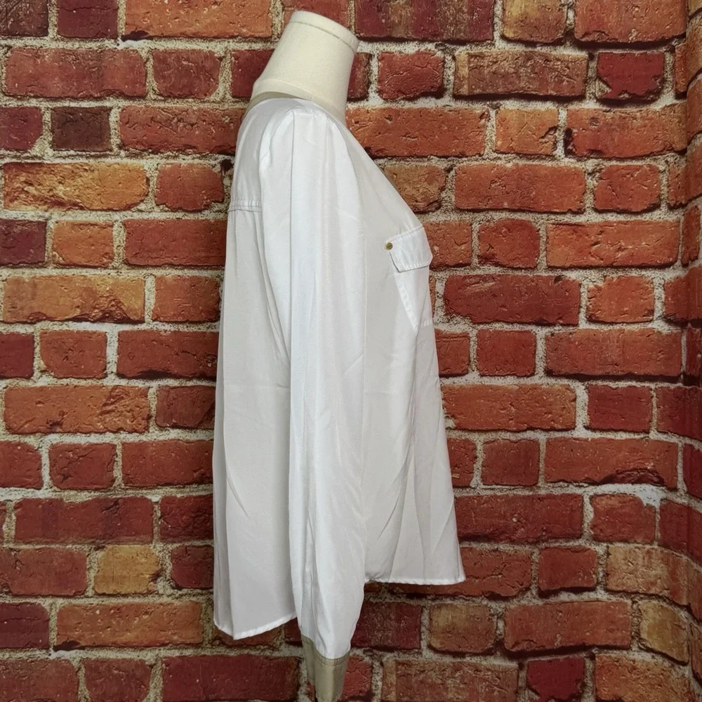 Michael Kors White Pullover V‎ Neck Blouse Pockets Women's Size Medium